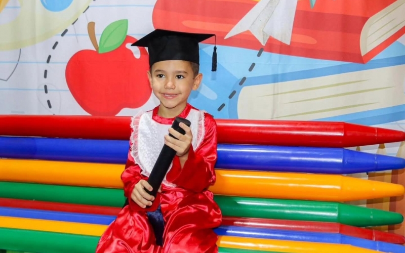 Alegria e emoção na formatura das turmas dos CMEIs de Itapagipe