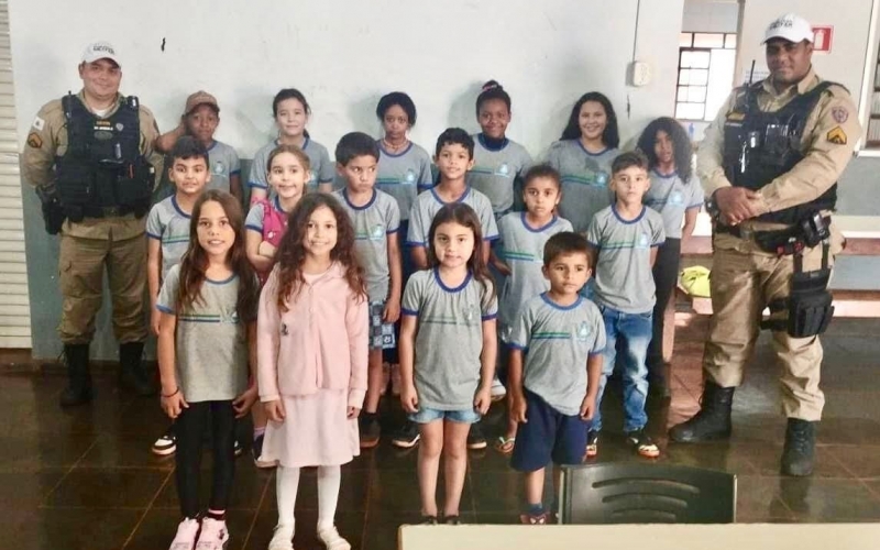 Polícia Militar Rodoviária realiza ação educativa em Itapagipe