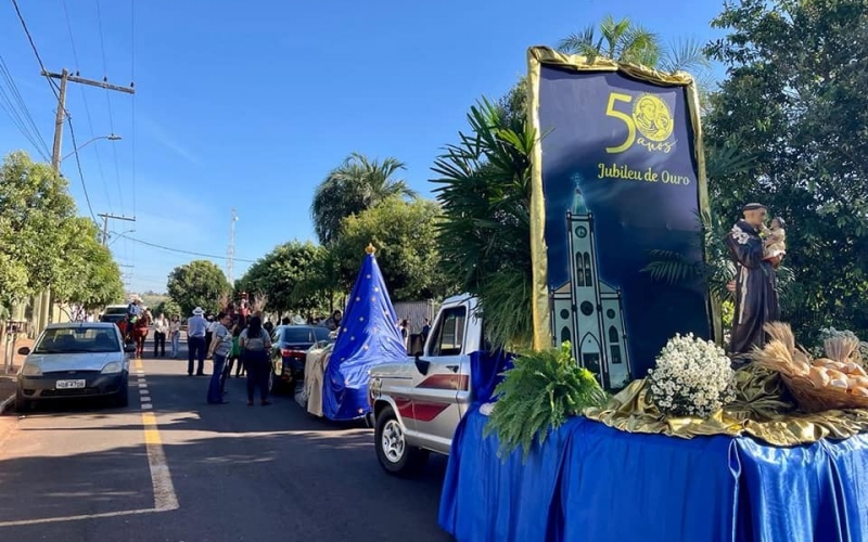 DESFILE EMOCIONANTE ENCERRA A EXPOITA