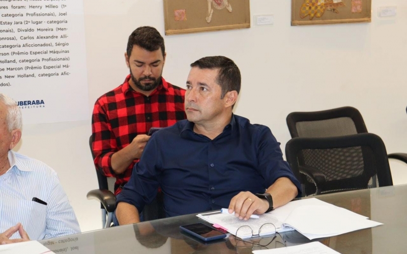 O prefeito, Ricardo Garcia, esteve ontem, 29 de dezembro, em Uberaba, participando da Assembleia da AMVALE